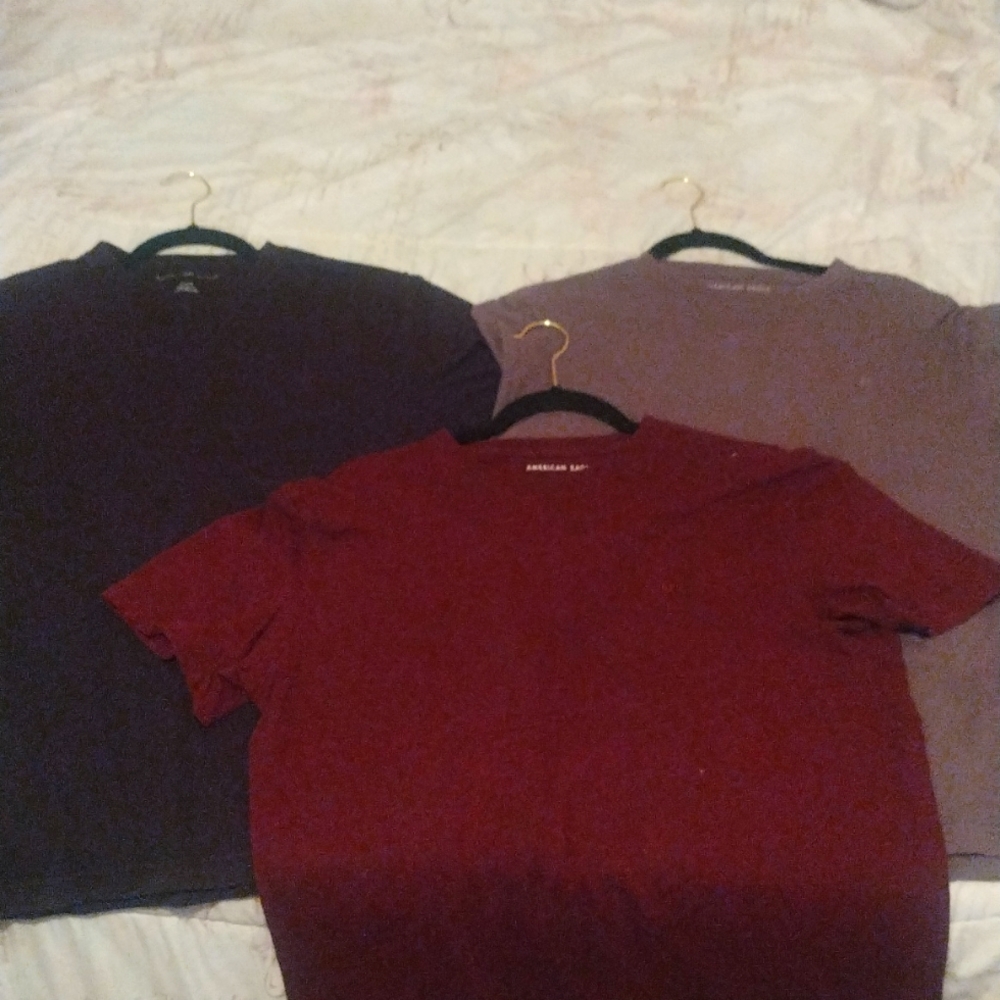 American eagle Tees. lot of 3, maroon black & dark gray. men's M, slim fit